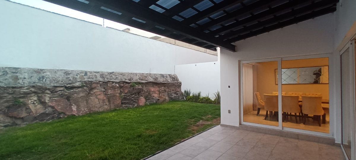 4 de 13: Vista desde cuarto de juegos