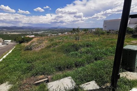 Vista Real Land for sale with corner location within the private area.