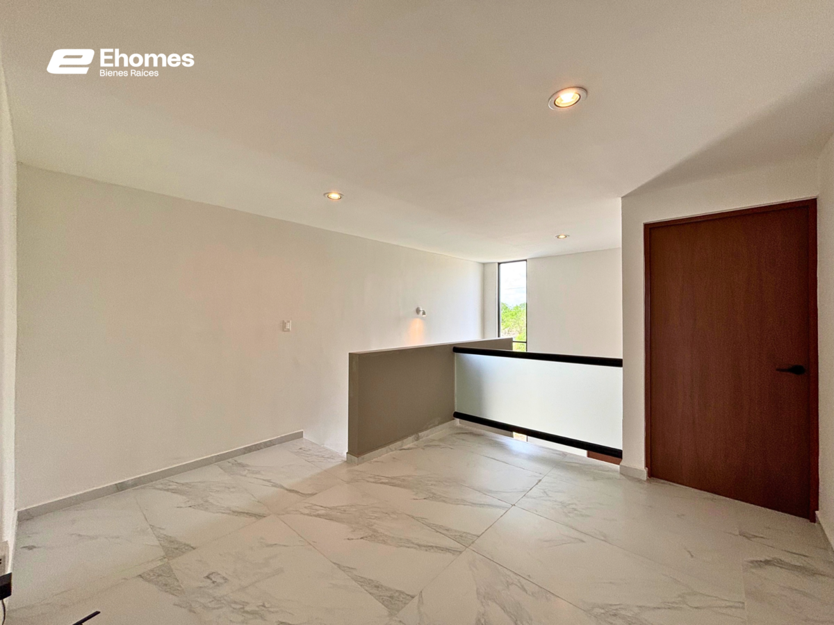 16 de 26: FAMILY ROOM