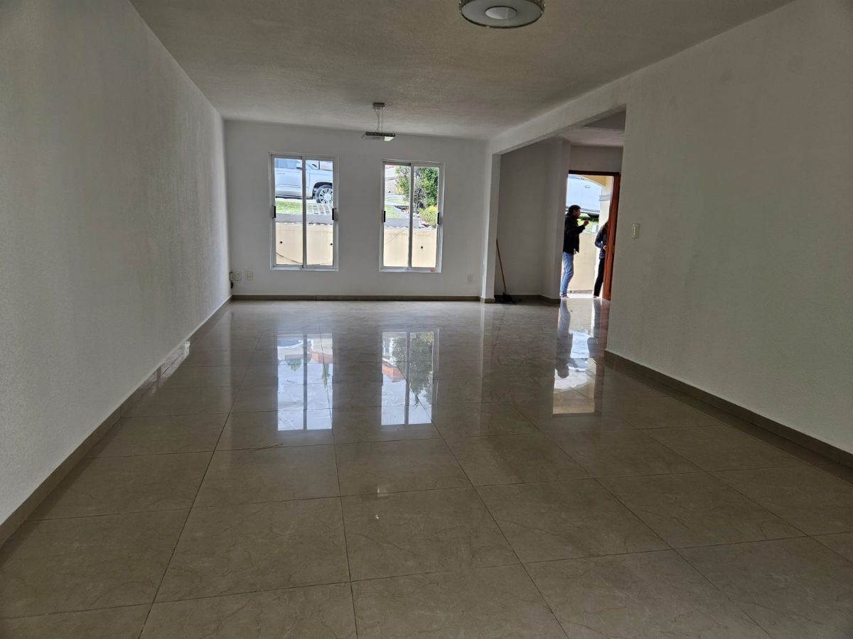 3 de 19: Sala Comedor