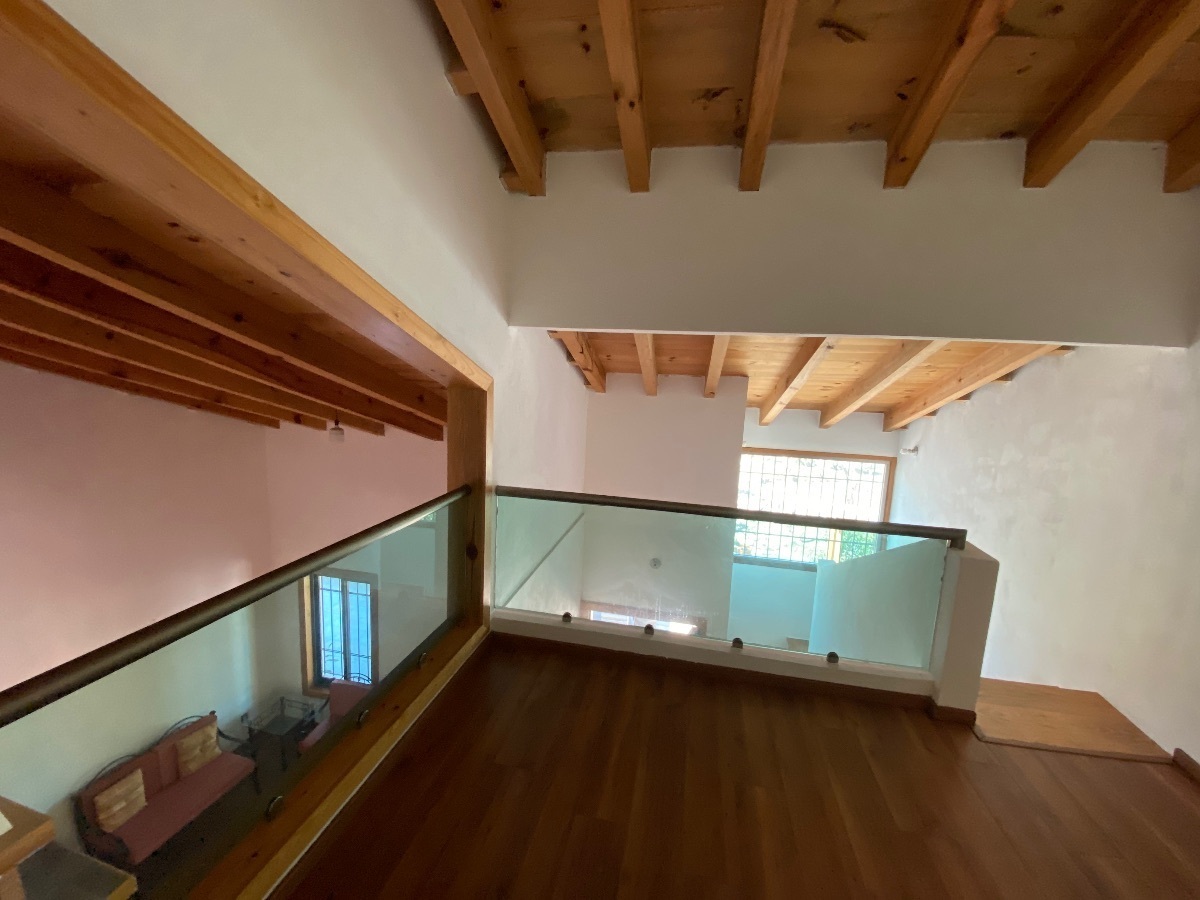 18 of 25: Sala de TV