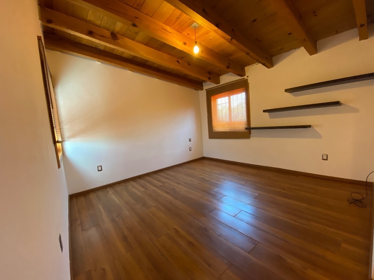 19 of 25: Recamara secundaria