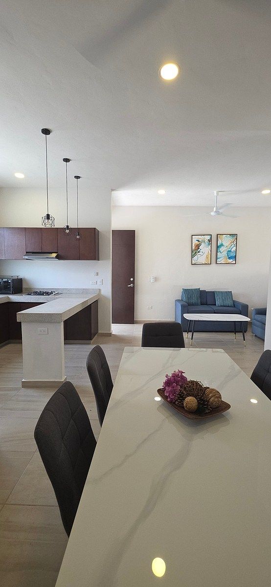 One-story furnished townhouse for rent in Temozon Norte, Mérida, photo 1 of 15