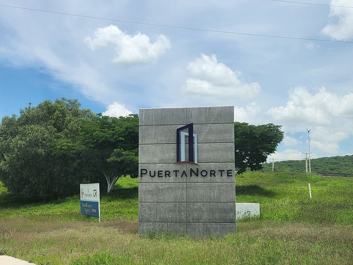 Macrolote en Venta en Puerta Norte Juriquilla - foto 1