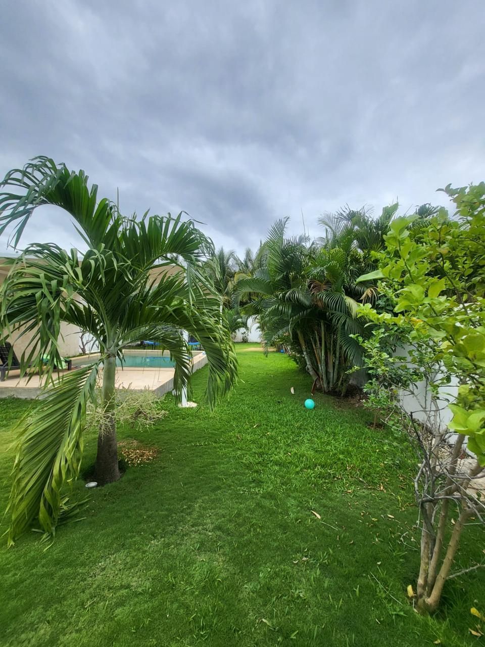 Beautiful furnished house north of Mérida with solar panels and pool, photo 1 of 12