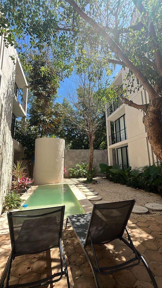 9 de 13: Amenidades (piscina)