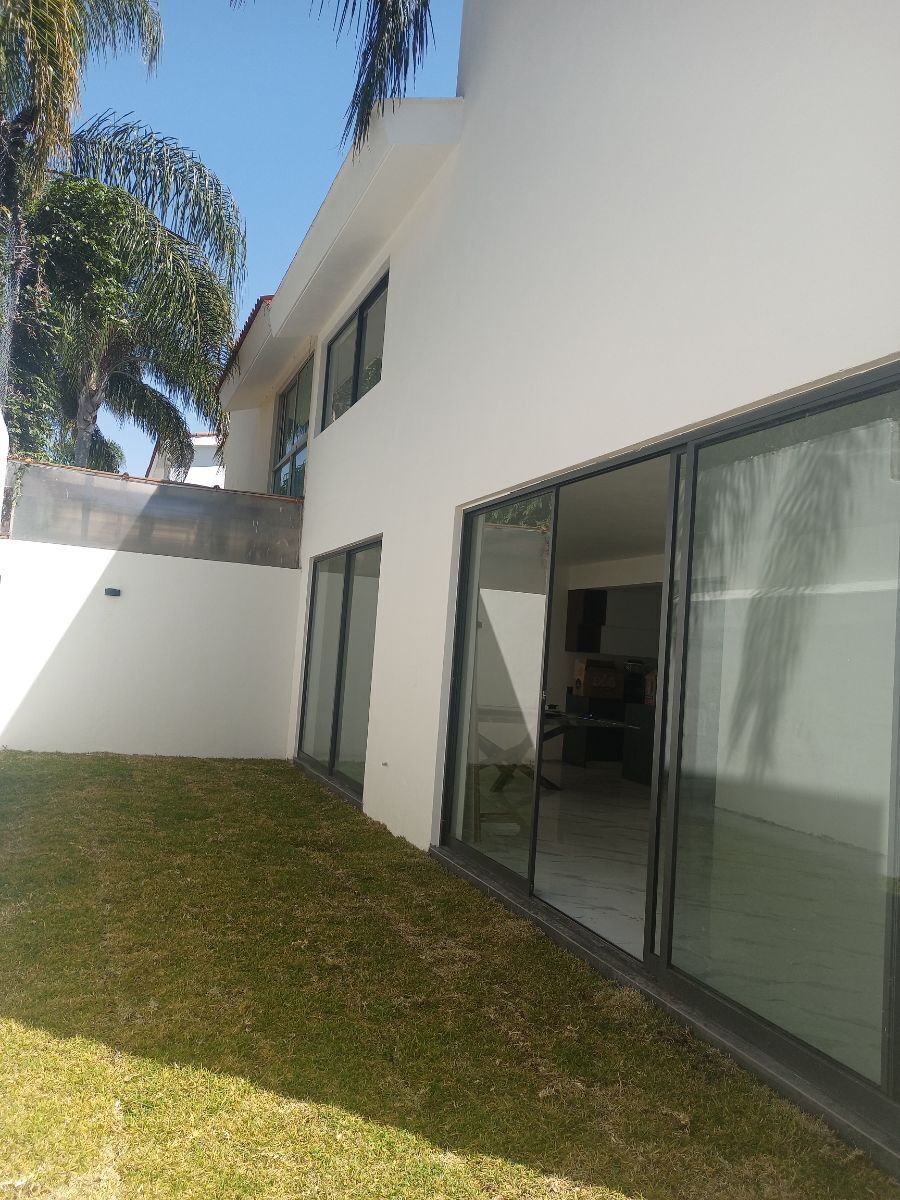 4 de 33