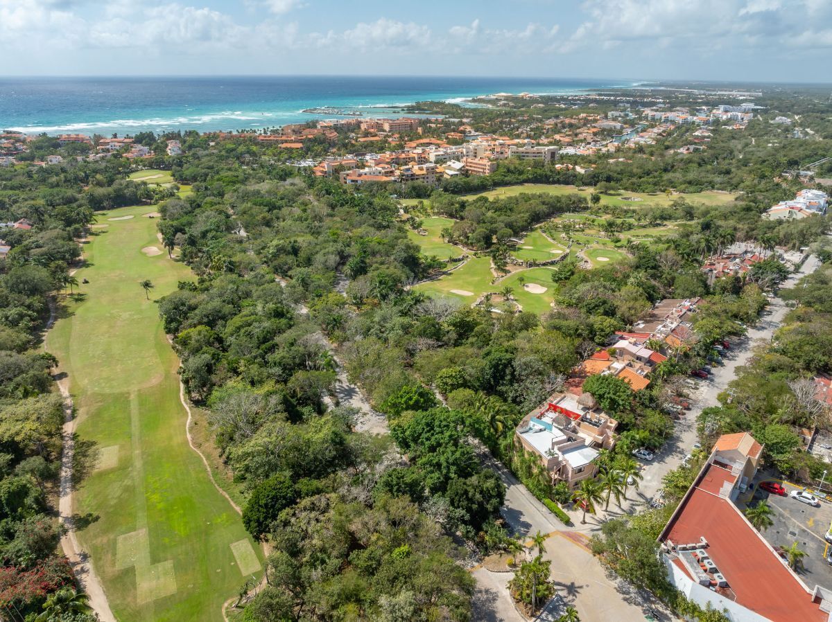 18 of 18: Aerial view of Puerto Aventuras' Golf Course
