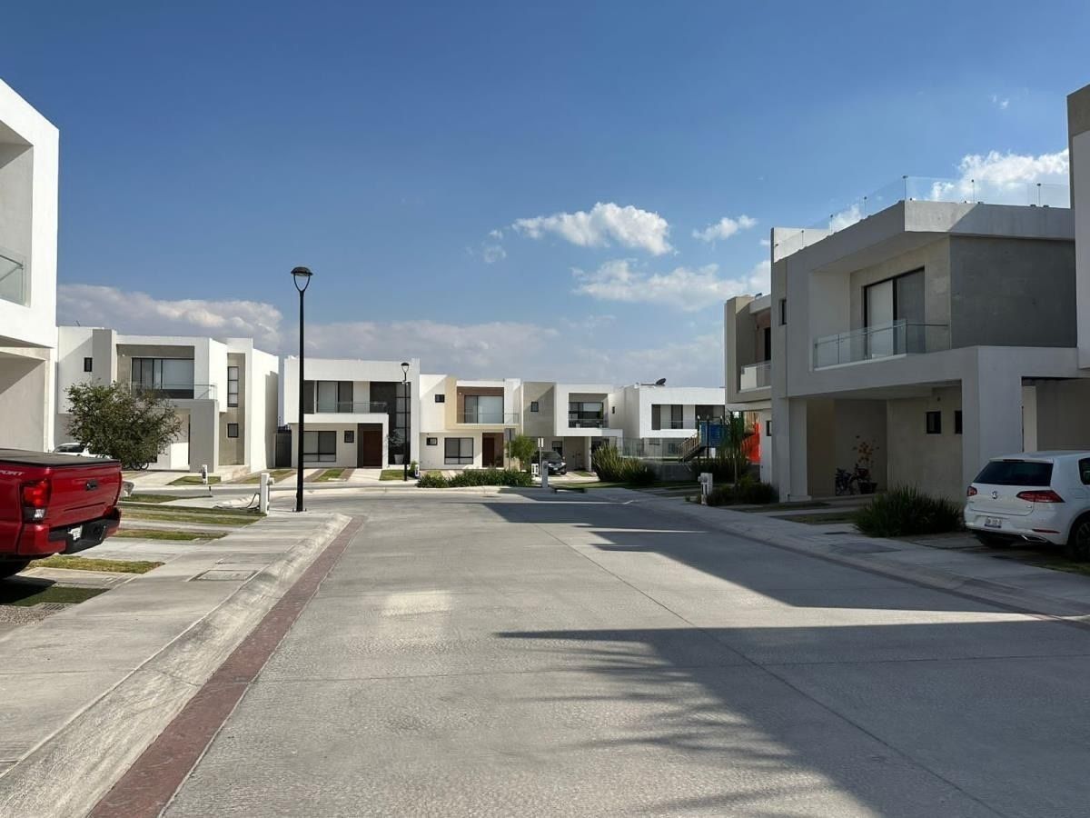Casa em Altos Juriquilla, Querétaro, foto 2 de 26