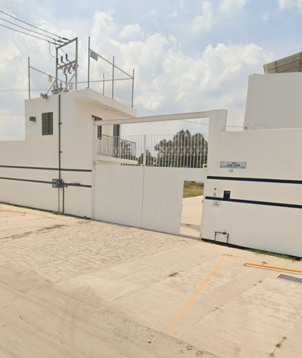 Bodega comercial en renta en Tlaquepaque.