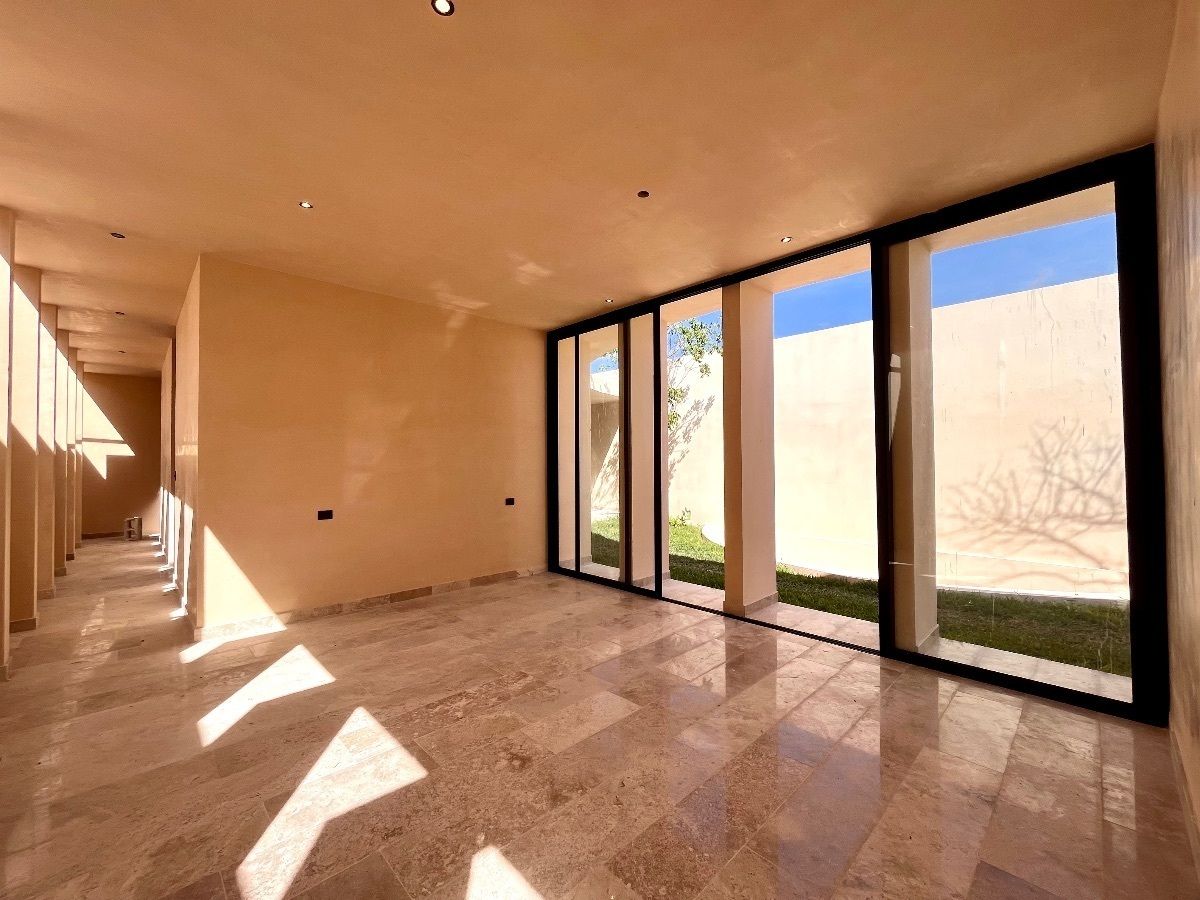Casa de Diseño de Una Planta en Venta, Temozón Norte. - foto 3