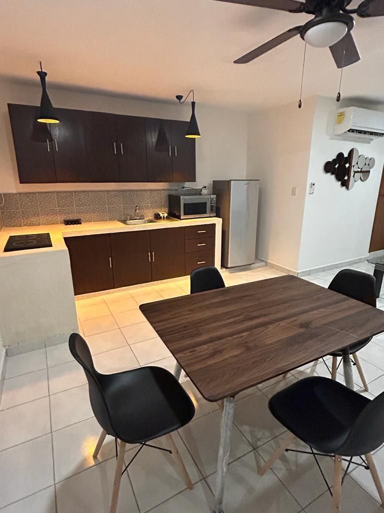 4 of 9: comedor y cocina