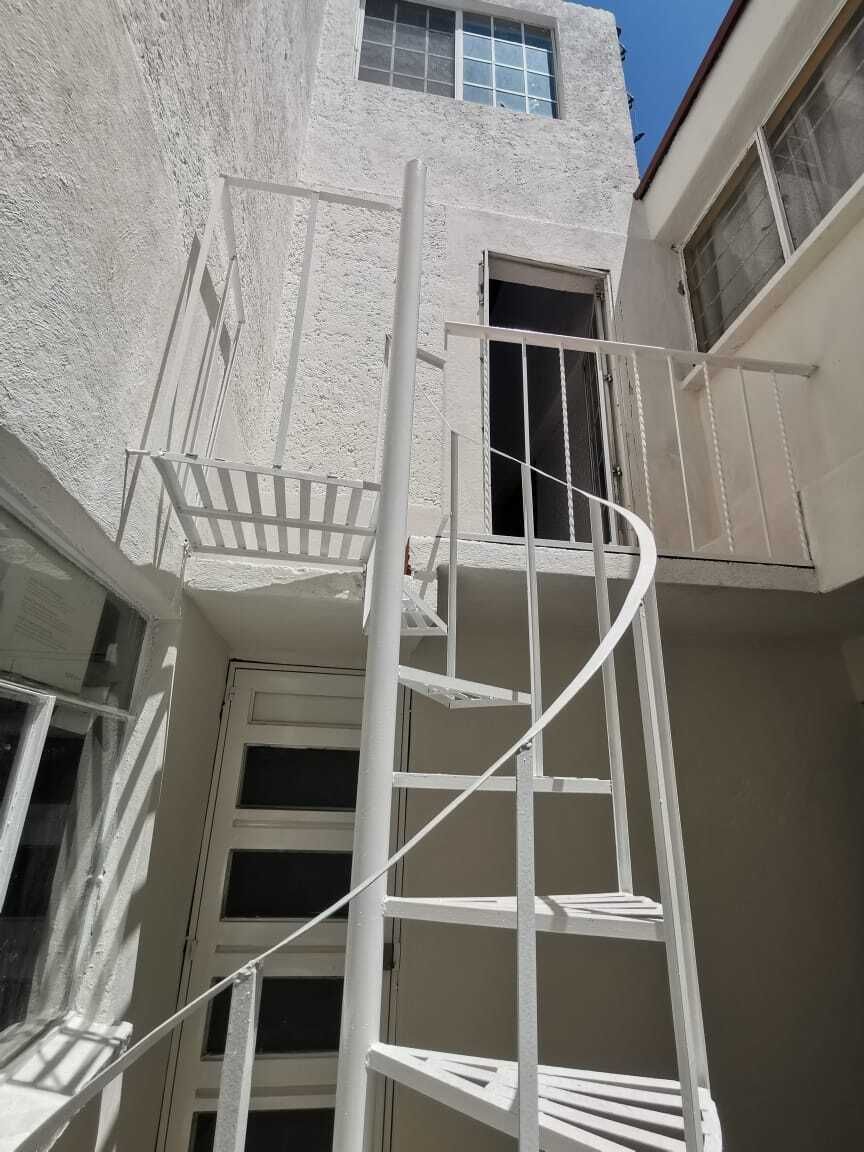 7 de 37