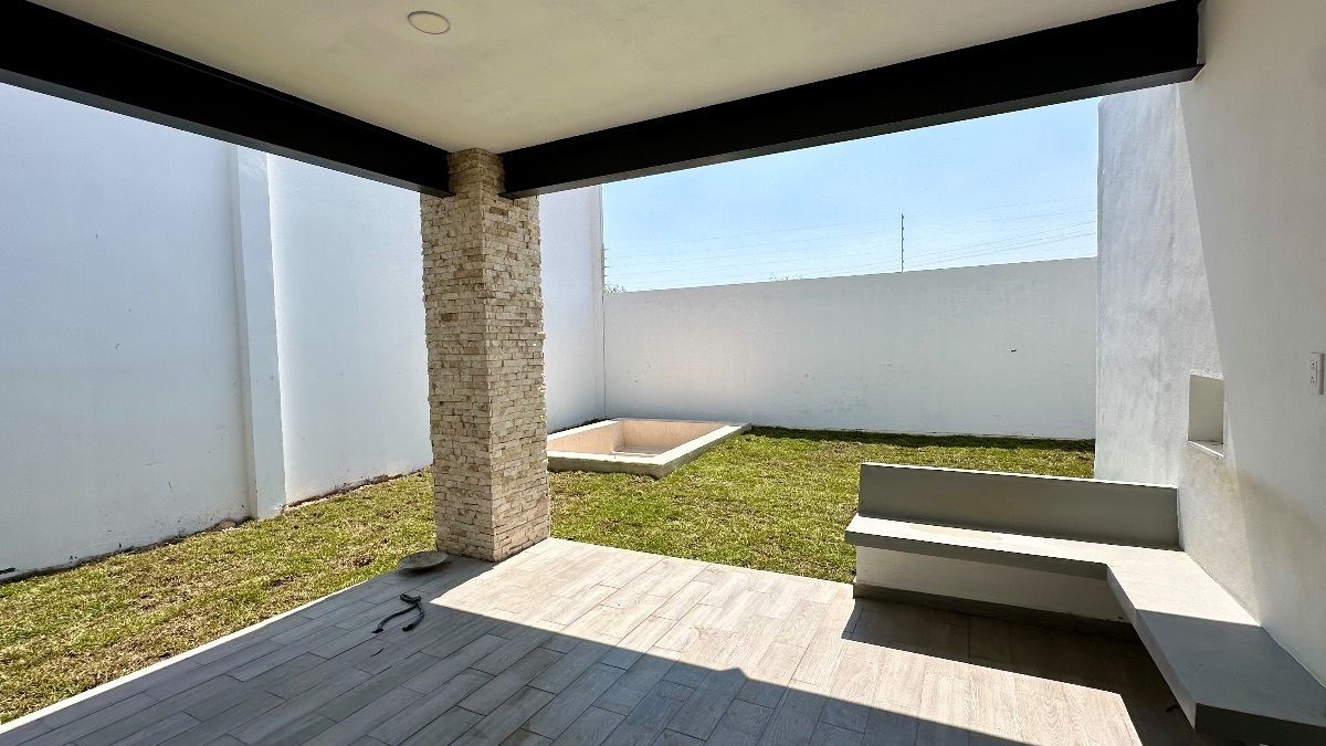 9 de 17: Terraza-bar-asador