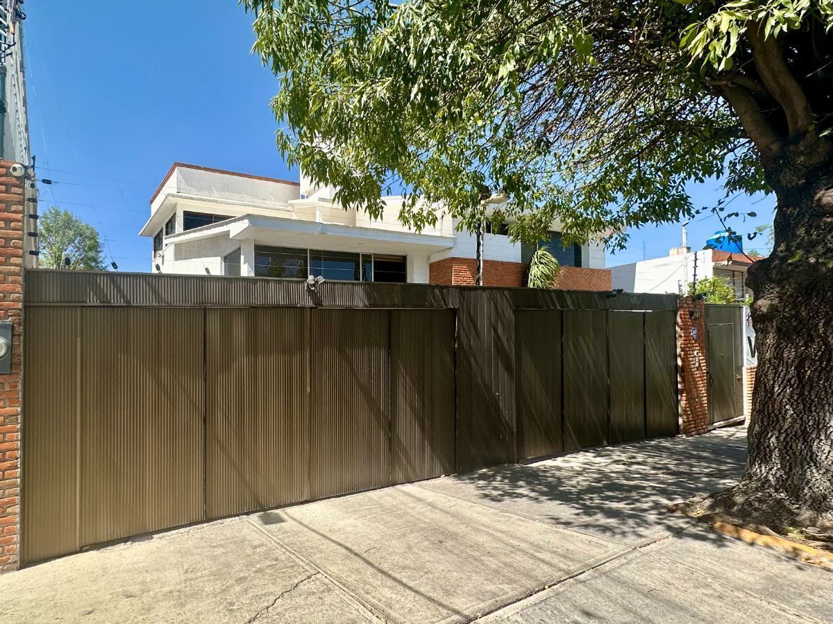 RESIDENCIA EN VENTA CIUDAD SATELITE - foto 1