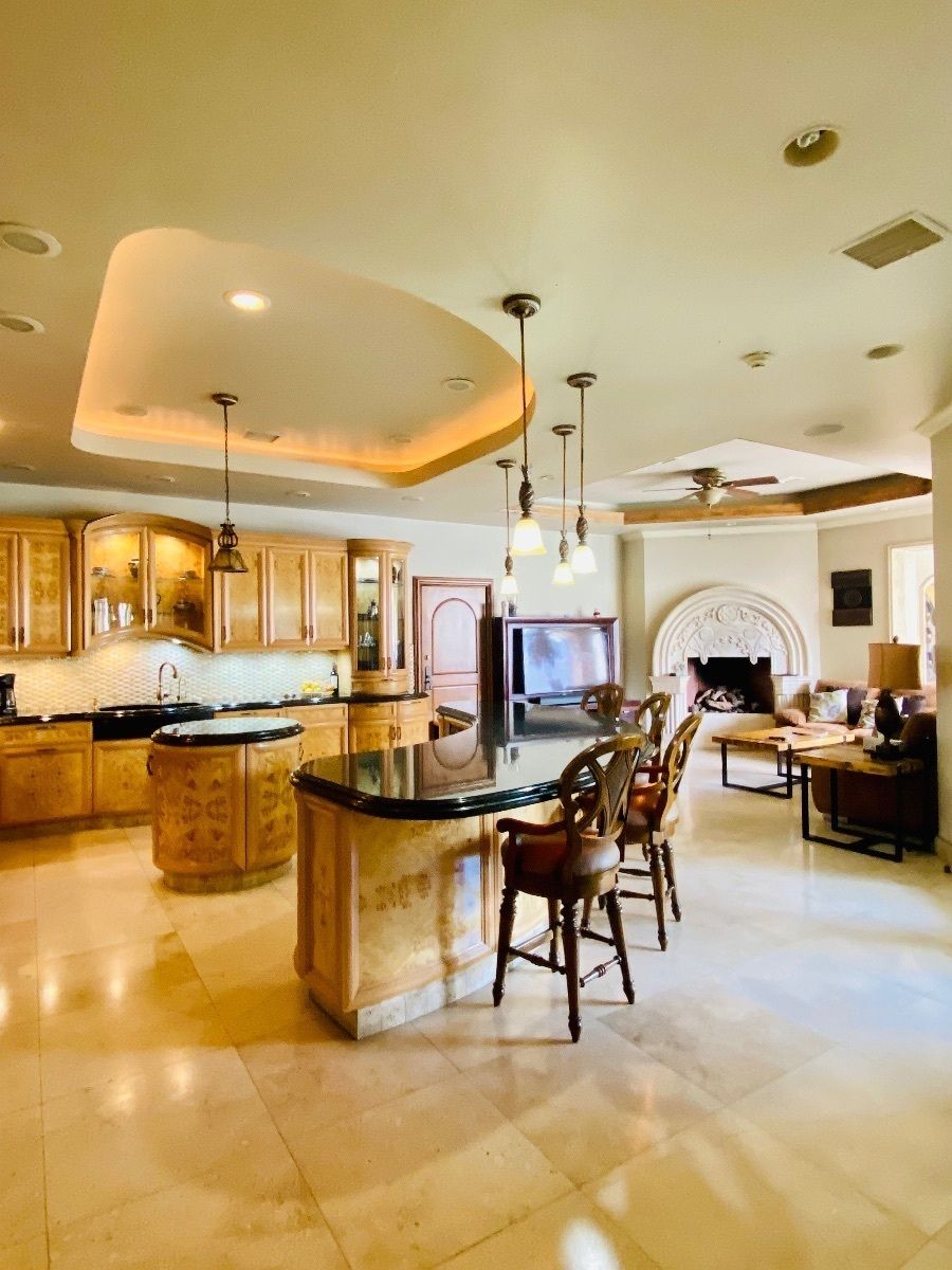 15 de 40: Cocina y cuarto TV