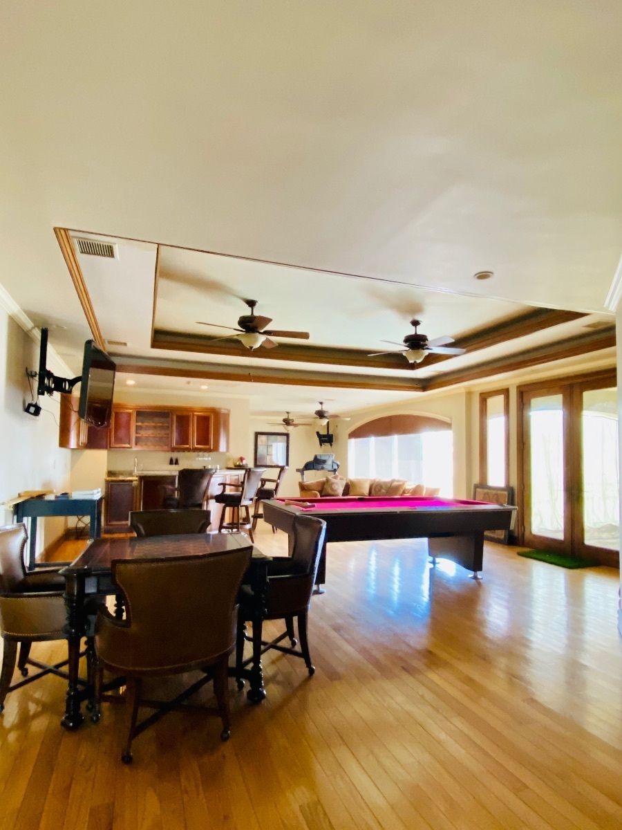 23 de 40: Sala de juegos