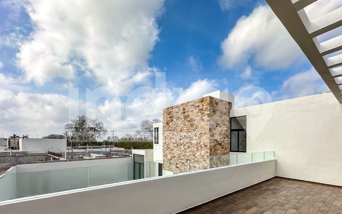 26 de 47: Terraza Recámara Principal