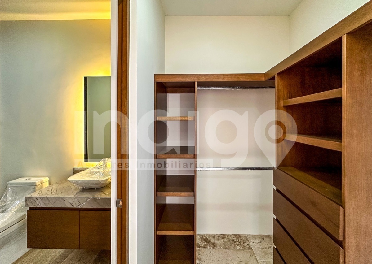 34 de 47: Vestidor Recámara Secundaria 1