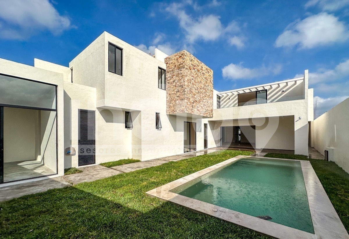 44 de 47: Fachada Trasera