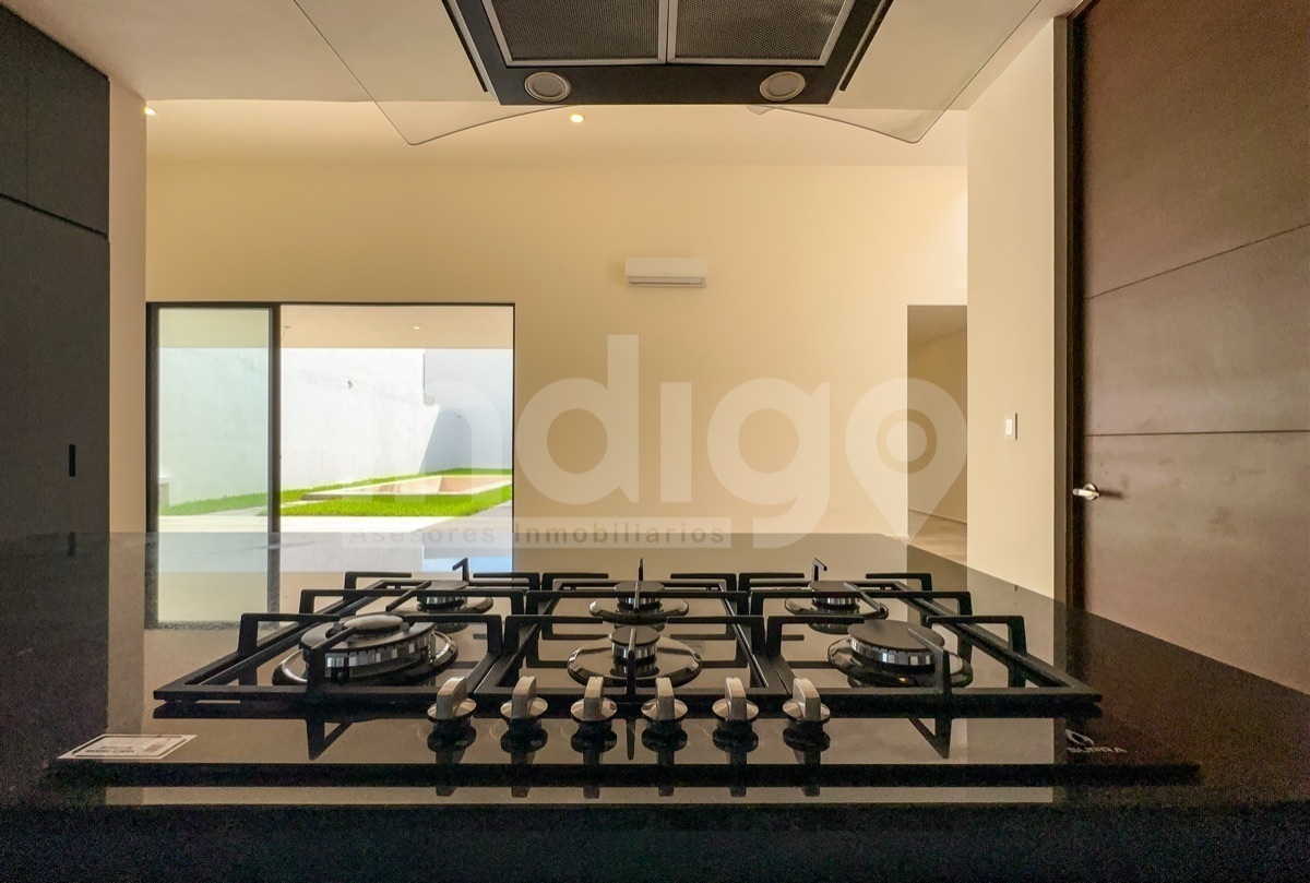 14 de 41: Vista desde la Cocina