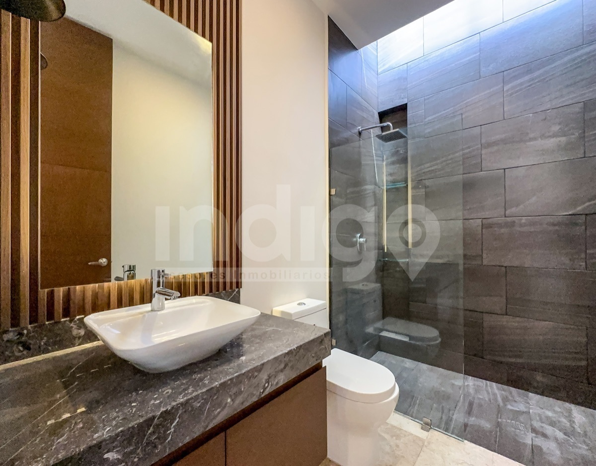 35 de 41: Baño Recámara Secundaria 2