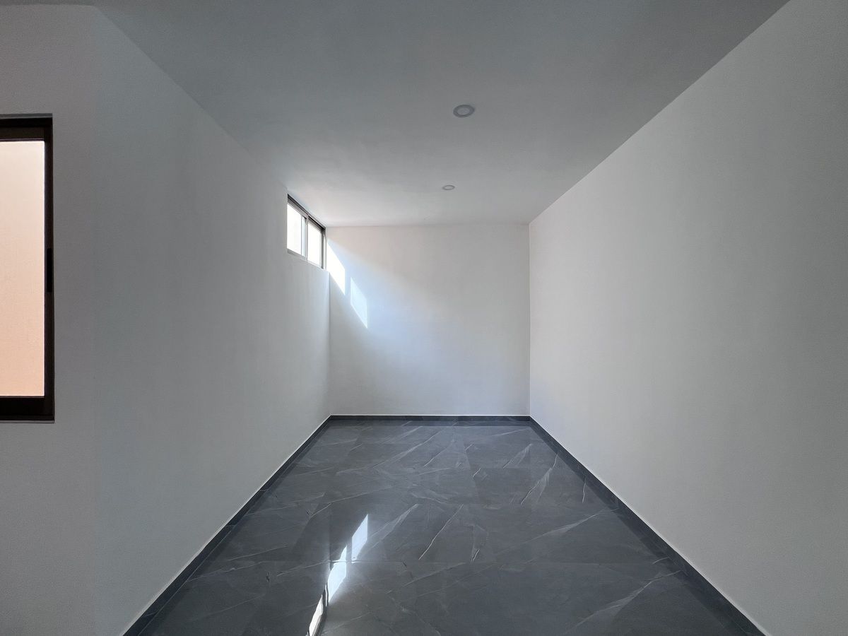21 de 37: CLÓSET HABITACIÓN PRINCIPAL