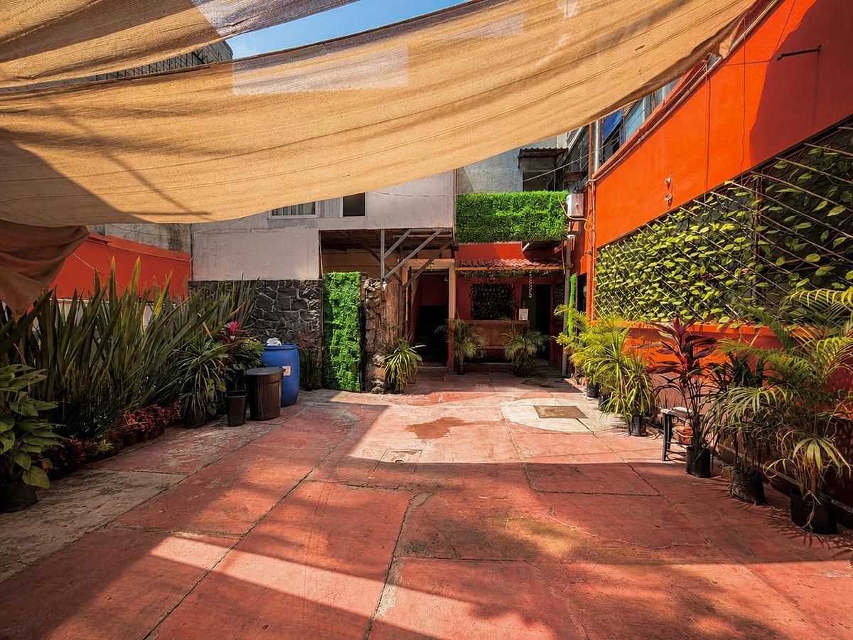 Building in Escuadrón 201, Iztapalapa, photo 10 of 27