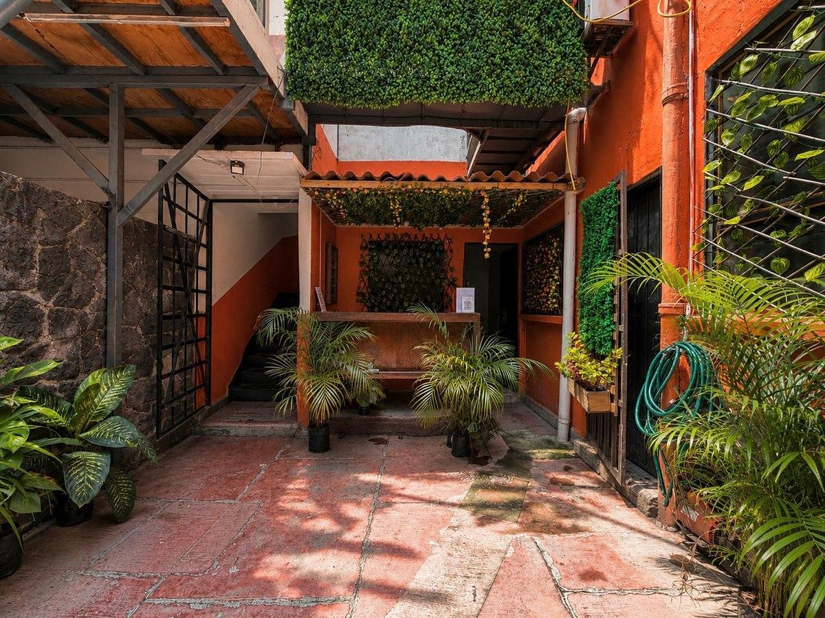 Building in Escuadrón 201, Iztapalapa, photo 11 of 27