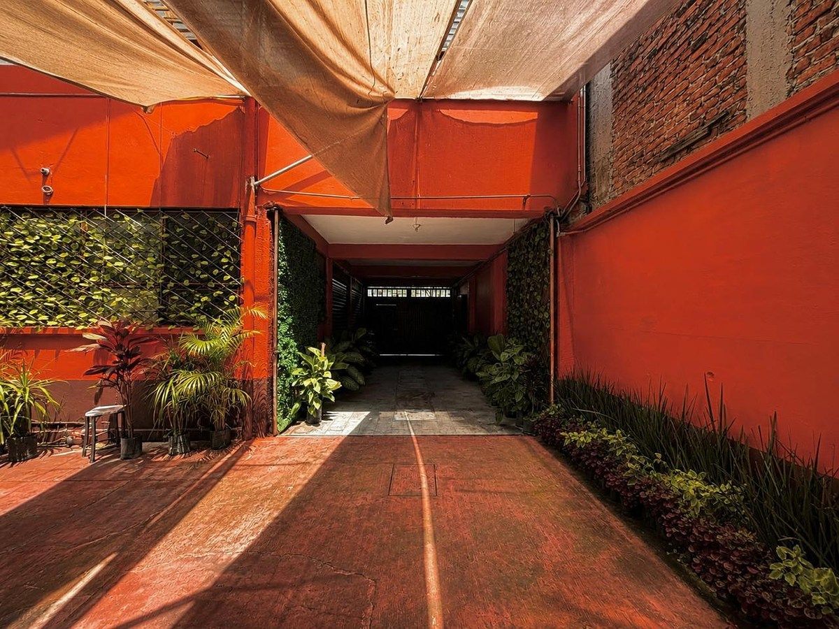 Building in Escuadrón 201, Iztapalapa, photo 13 of 27