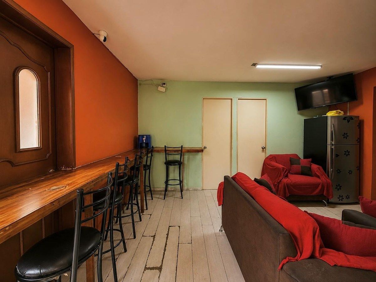 Building in Escuadrón 201, Iztapalapa, photo 17 of 27