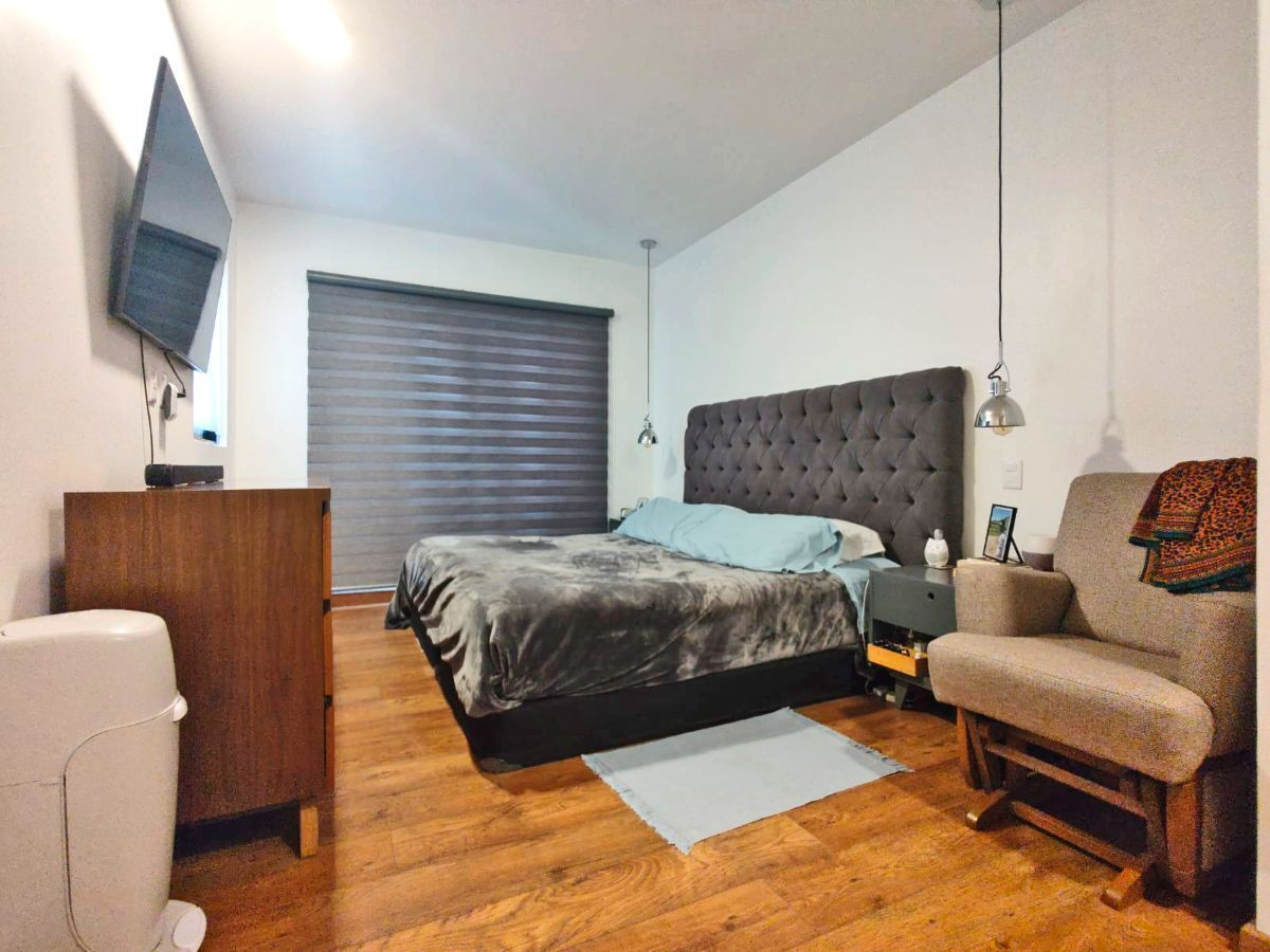 11 of 18: Habitación principal