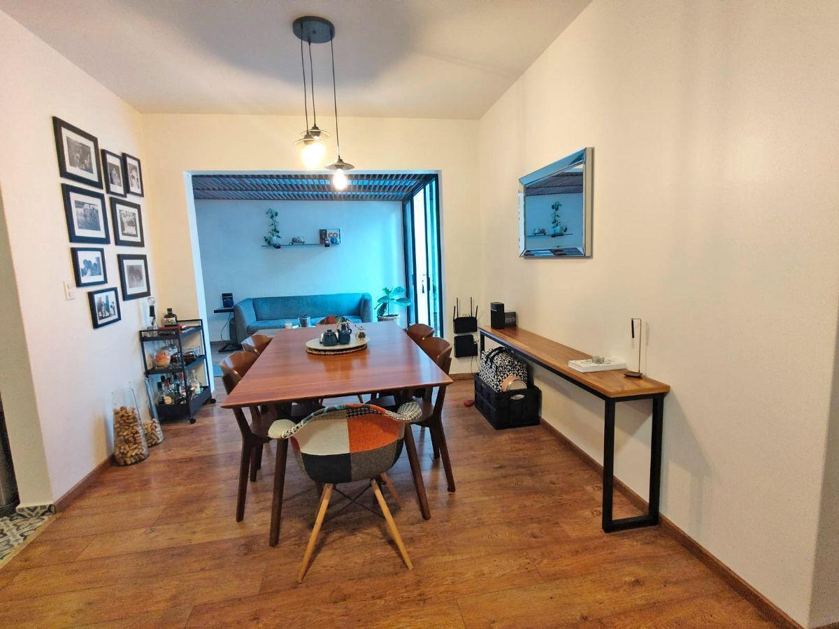 3 of 18: Comedor
