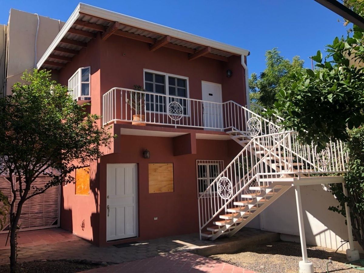 2 de 30: El bungaló esta en la parte de arriba