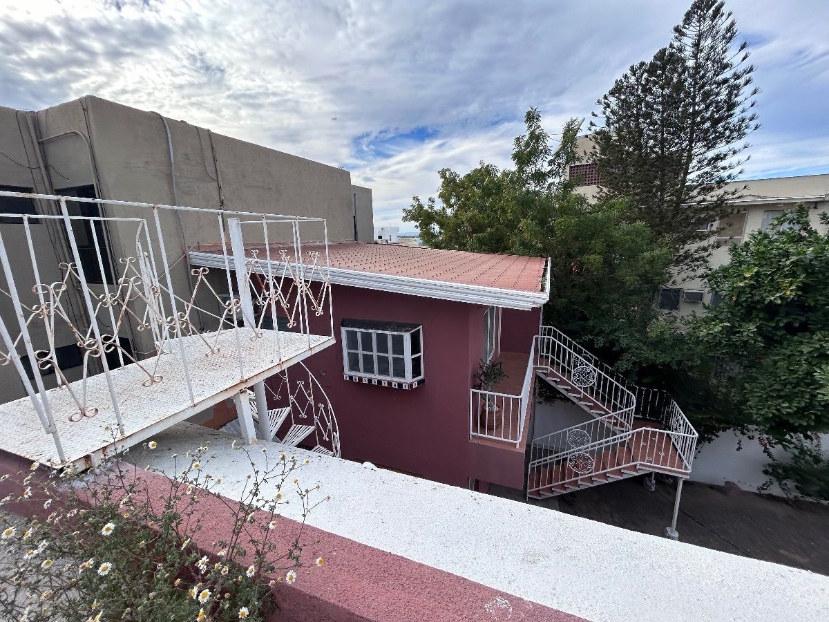 6 de 30: ACCESO A LA TERRAZA