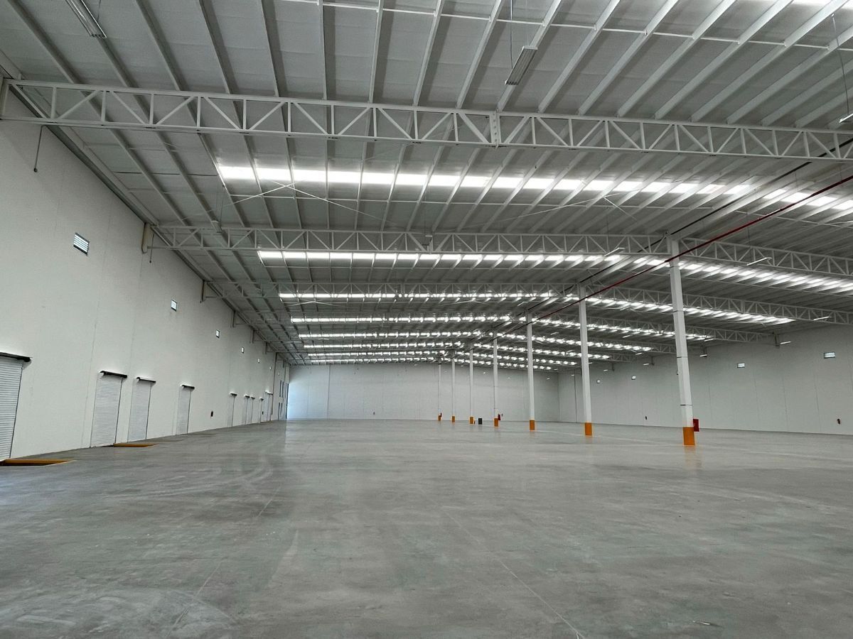 1 de 5: Renta bodega industrial 8,000 m2, dentro del Parque Industri