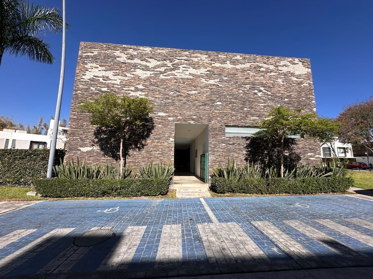 Casa em Misión Del Bosque, Zapopan, foto 2 de 24