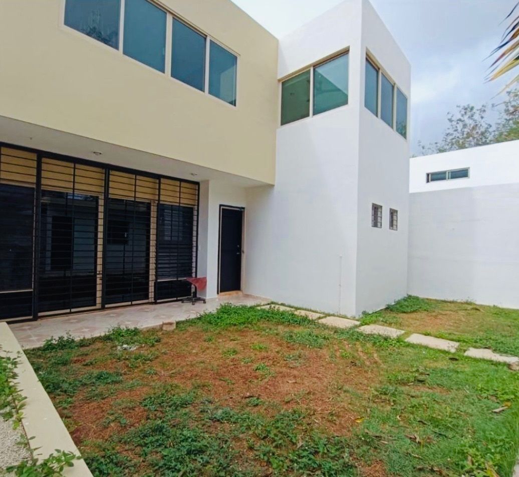 8 de 24: Amplio Jardin