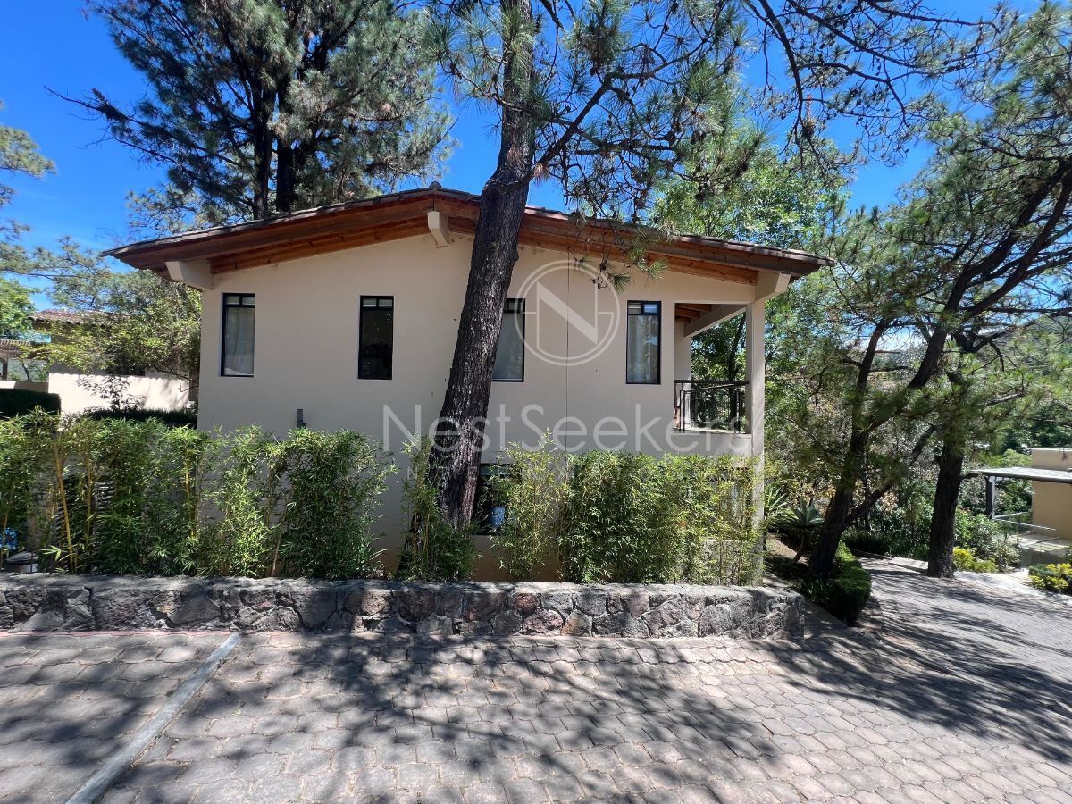Casa em condomínio fechado em Otumba, Valle de Bravo, foto 2 de 19