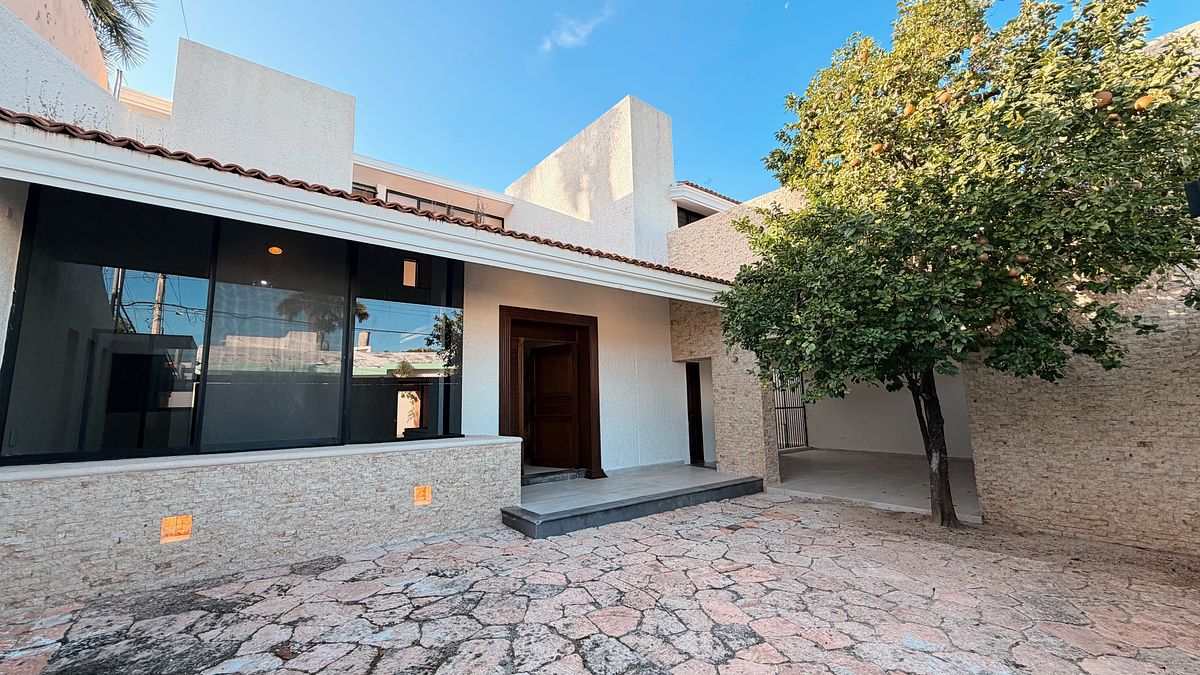 3 de 23: Acceso Principal Vista Ext. Imagen para fines ilustrativos.