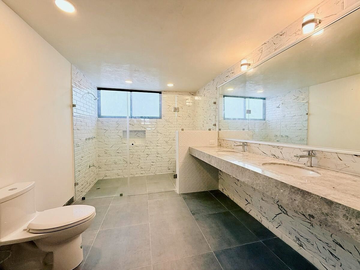 16 de 23: Baño principal. Imagen para fines ilustrativos.