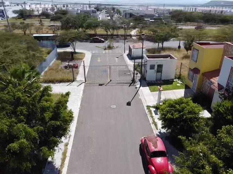 VENTA DE CASA EN CIUDAD DEL SOL - foto 2