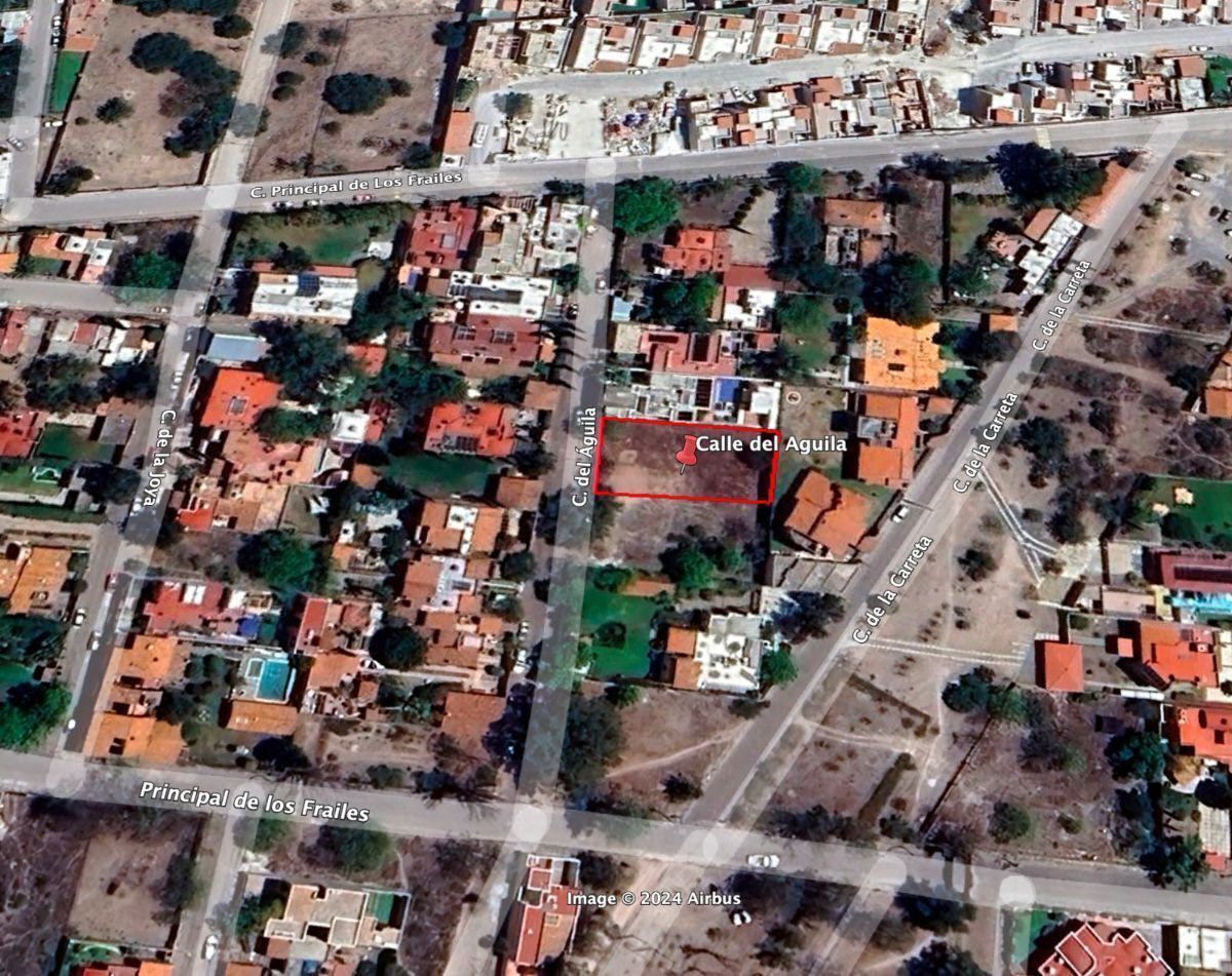 Eagle plot in Villa de Los Frailes in San Miguel de Allende EC