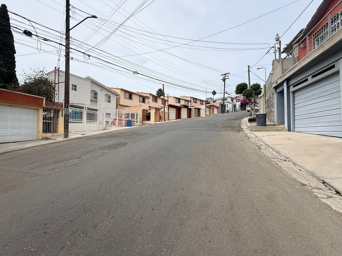 Terreno en Laderas de Monterrey, Tijuana, foto 3 de 4