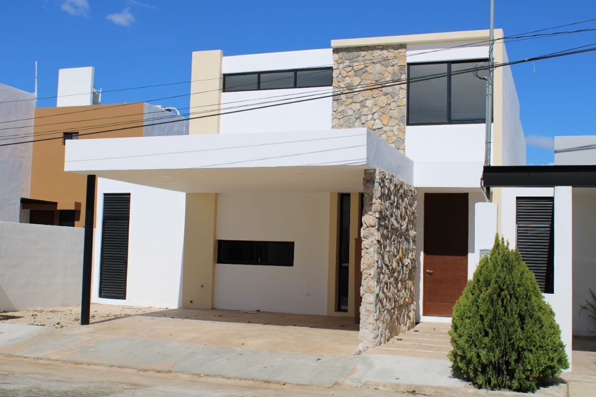 3 of 16: FACHADA