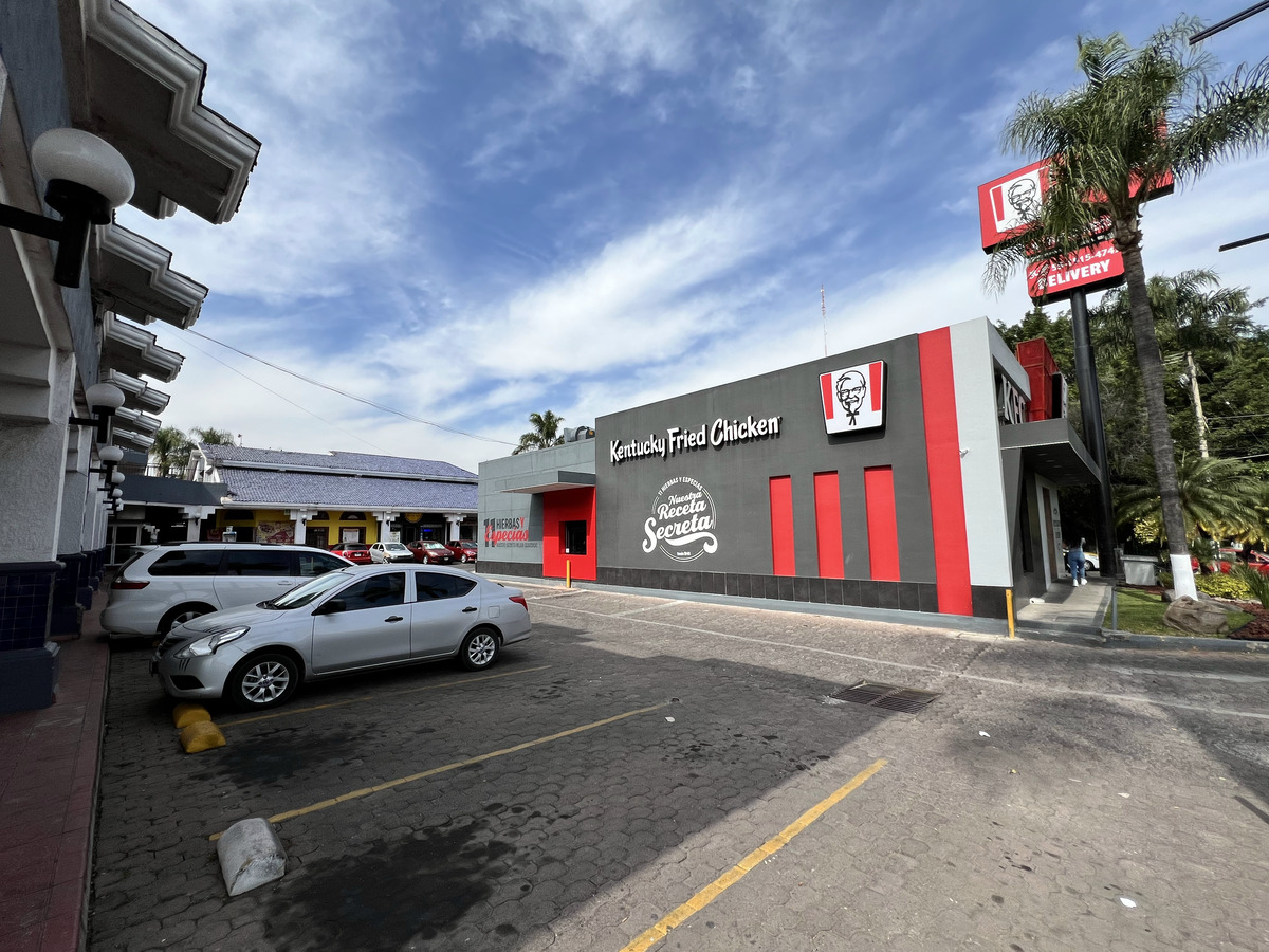 Plaza Las Aguilas