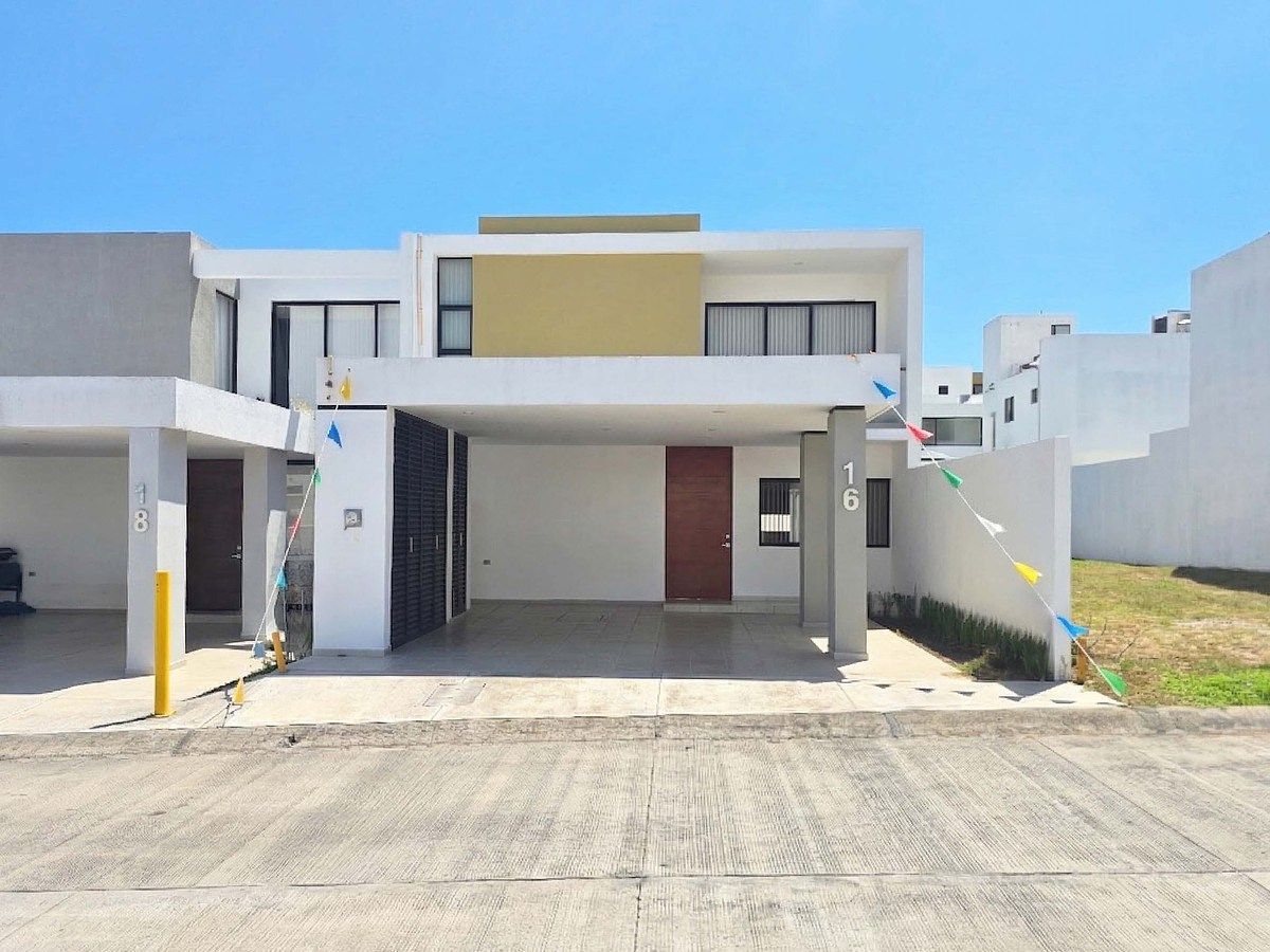 Casa en venta de Lomas Dorado