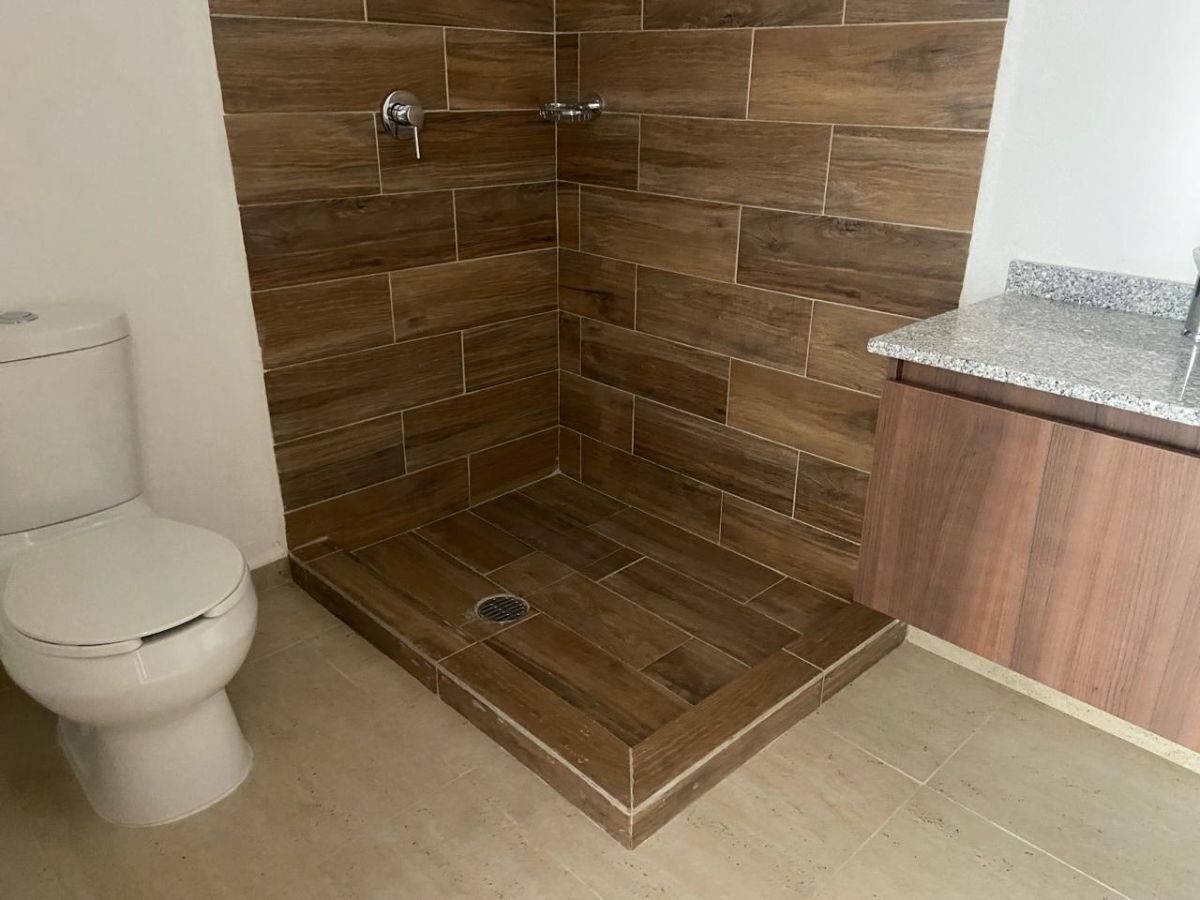 11 de 15: Baño secundario