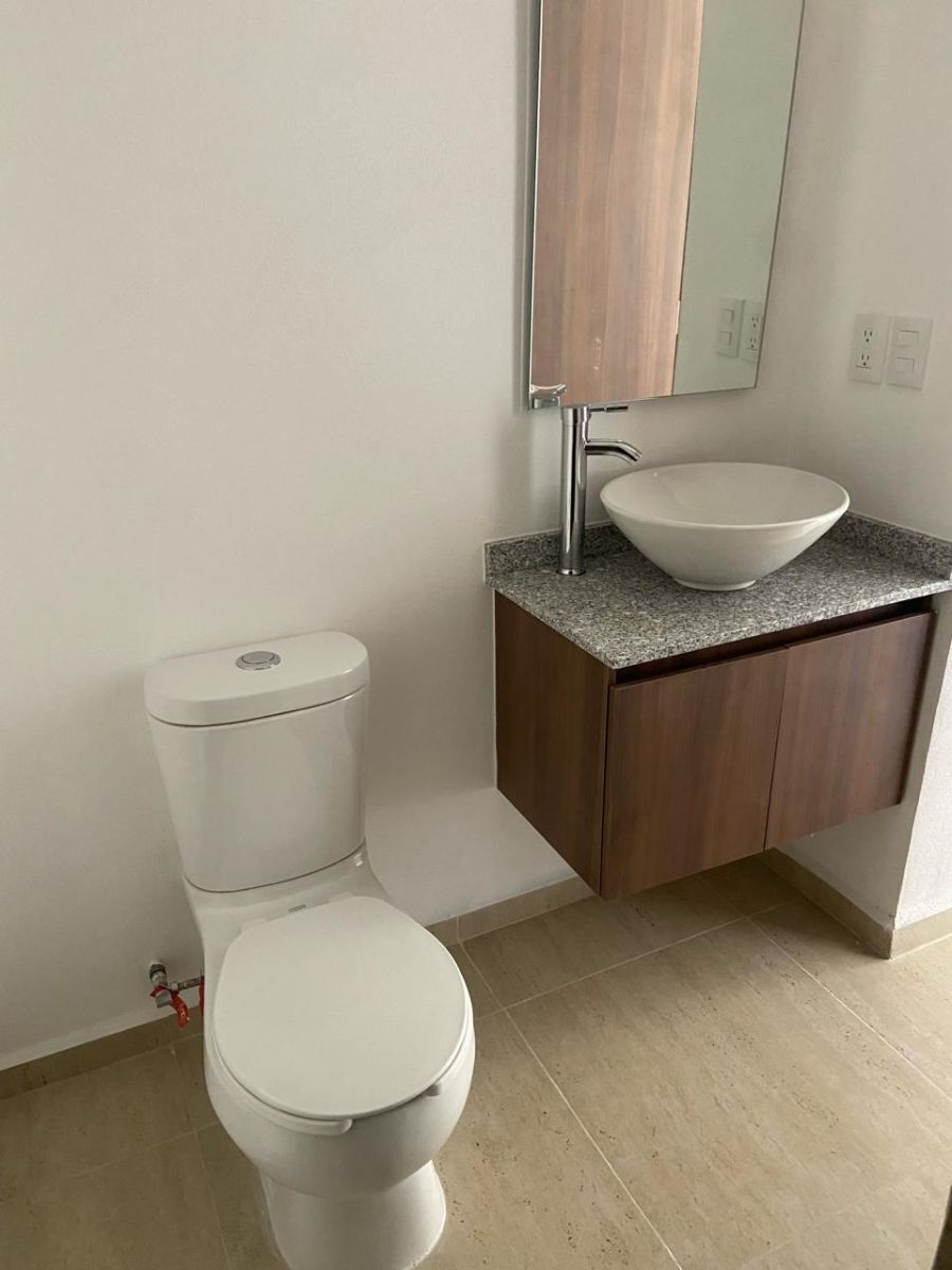 15 de 15: Baño recamara principal