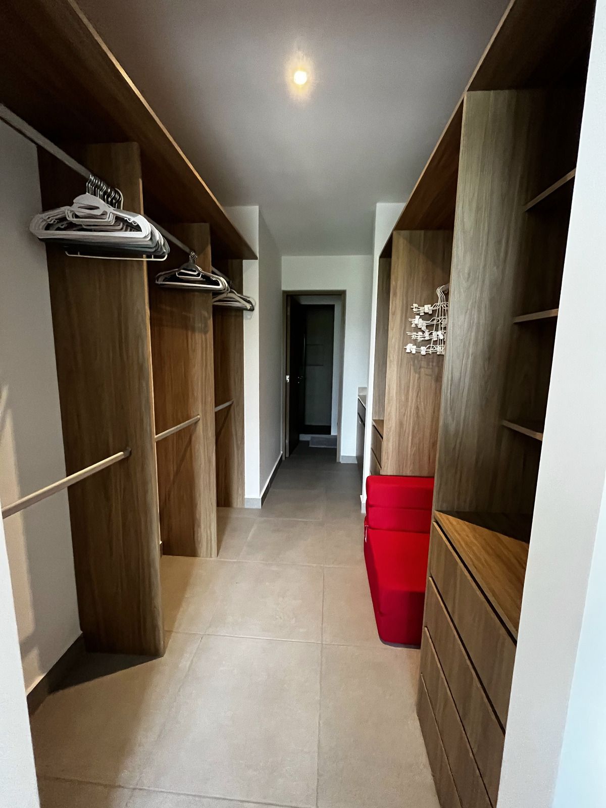 10 de 12: Walking closet de 1ra recámara.